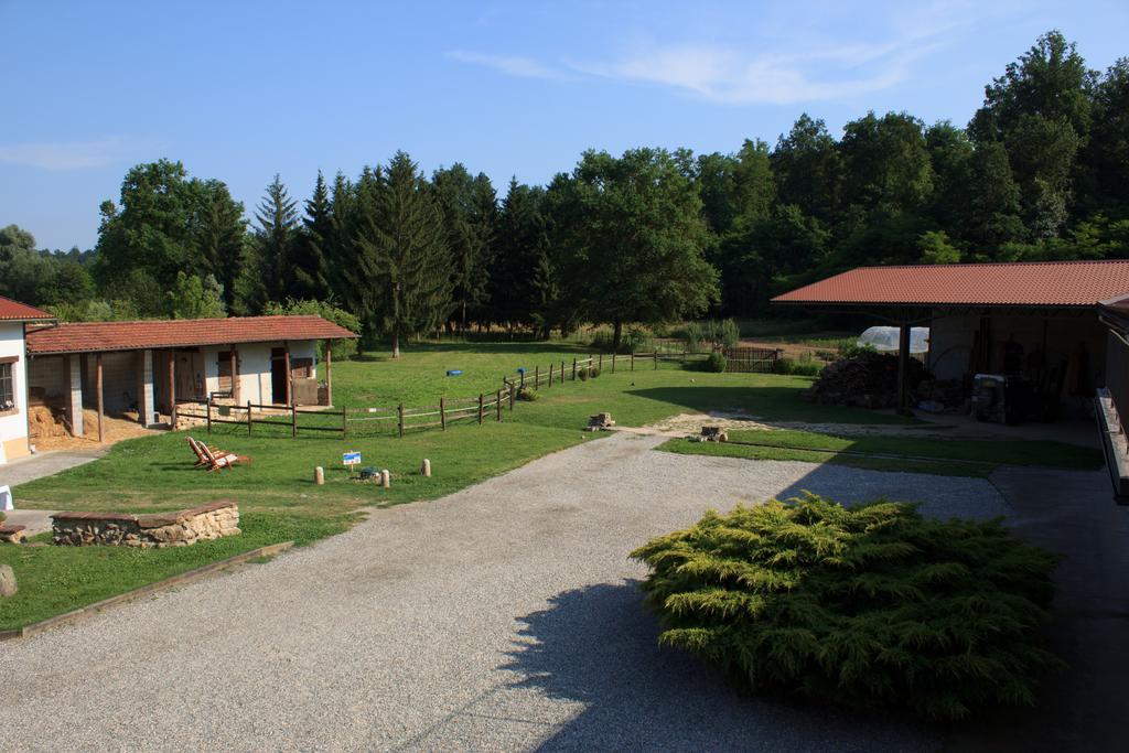 B&B Lo Scudiero Castelnuovo Don Bosco Bagian luar foto
