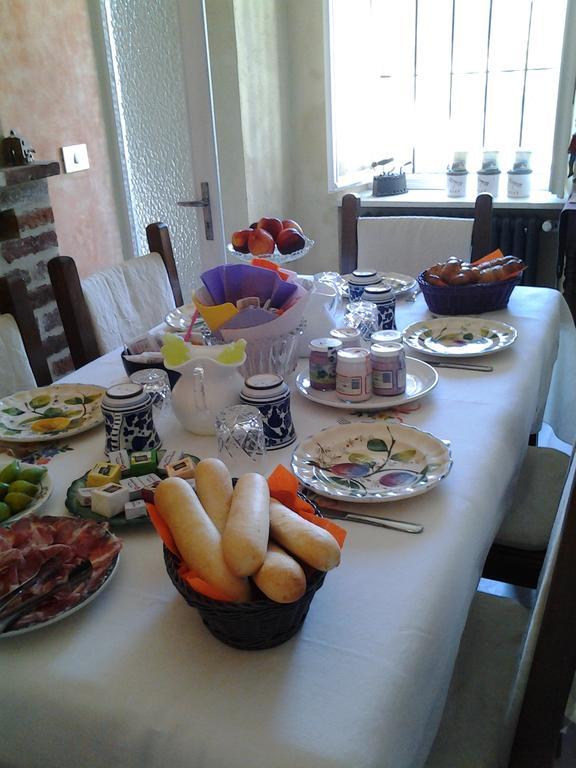 B&B Lo Scudiero Castelnuovo Don Bosco Bagian luar foto